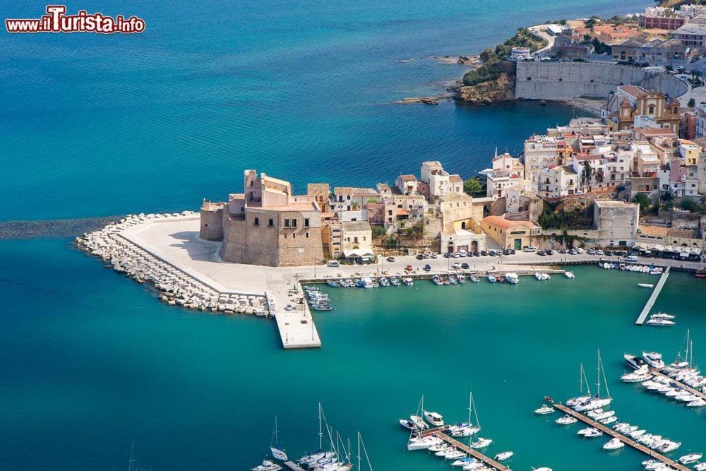 Casa Vacanze Mannina Castellammare del Golfo Exterior photo